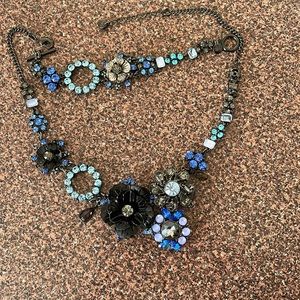 Ann Taylor loft statement necklace and bracelet set